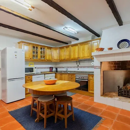 Pool House * Palmela