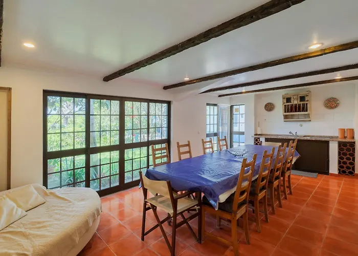 Pool House * Palmela